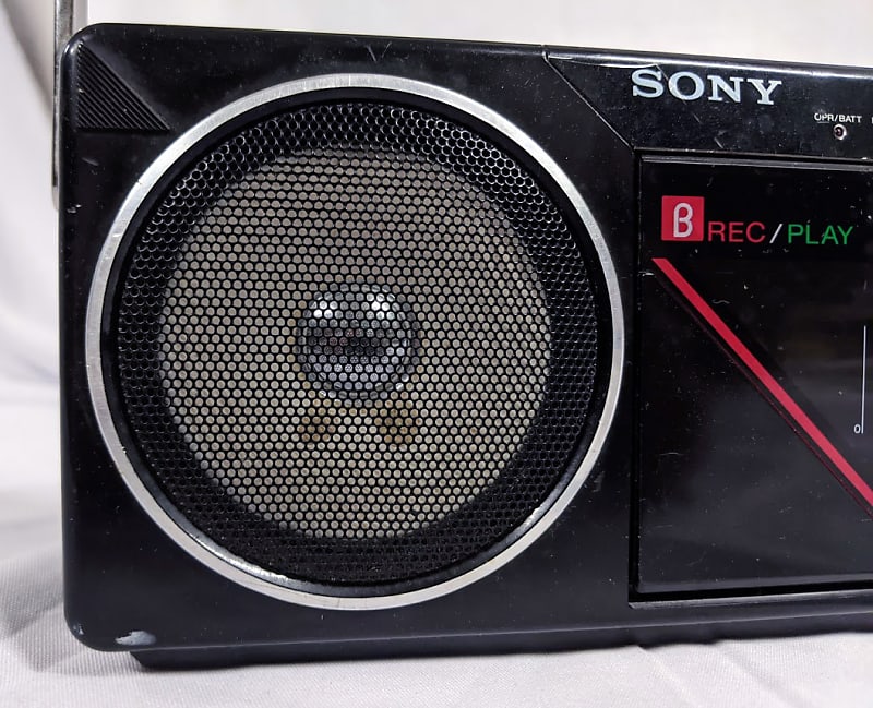 Vintage 90's Sony CFS-W50 FM/AM Stereo Dual Cassette Boombox Radio