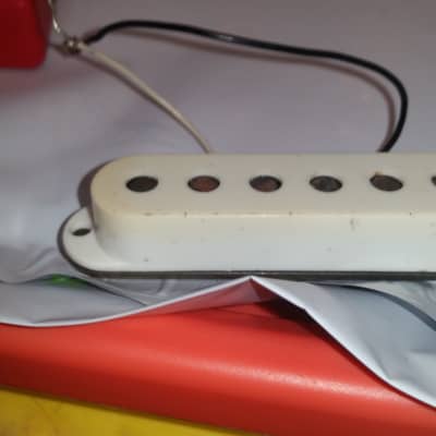 Fender STRATOCASTER Pickup 1978 grey bottom meter read 6.29 image 8