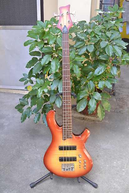 Dame Fall & Pall 300 Active Bass Guitar Flame Maple Top
