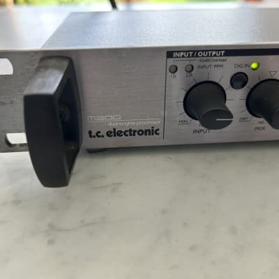 TC Electronic M300 Dual Engine Effects Processor 2000s - Silver image 2