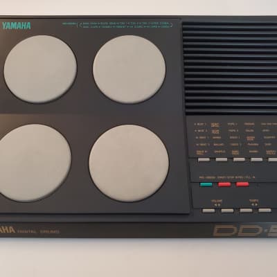 Yamaha DD-5 - Vintage 1989, Digital Pad Drum Machine/Rhythm Box