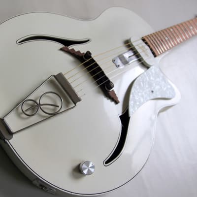 1958 Famos Art-Deco Jazz Thinline (Gibson ES-275 model) - White - Restored and upgraded image 7