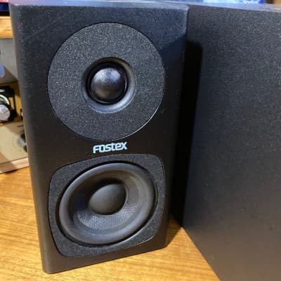 Fostex 3" Powered Monitors (PM0.3) & 5" Powered Subwoofer (PM-SUBMini)  w/ PC-1 Volume Control image 4