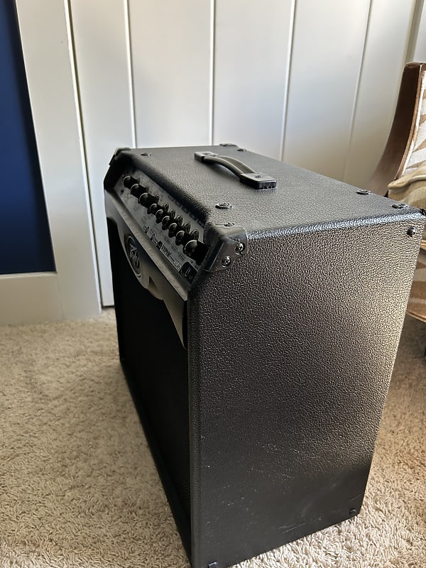 Peavey Vypyr VIP 2 Modeling 40W Combo Amp | Reverb Peavey Vypyr VIP 2 Modeling 40W Combo Amp | Reverb
