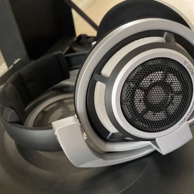 Sennheiser HD 800 2009 - Silver and black image 8