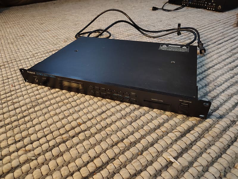 Roland D-110 Multi Timbral Sound Module | Reverb Canada