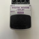 Behringer DR400 Digital Reverb / Delay Stereo Echo Guitar Effect Pedal