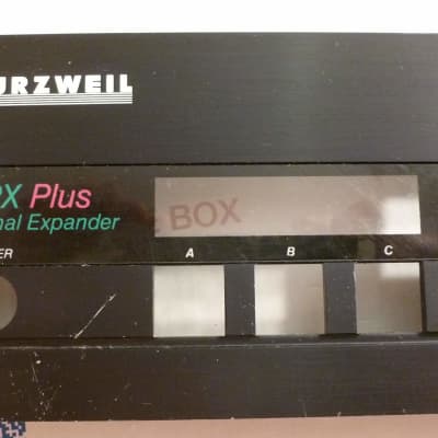 Kurzweil 1000 PX Plus Professional Expander Front Panel w/clear plastic strip repair part GOOD Cond.