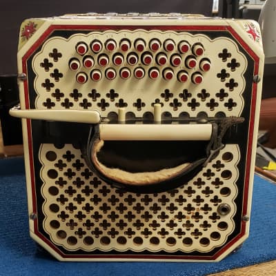 Vintage Star Classic Concertina Beauty Red Star Edition Button Accordion w/case image 7