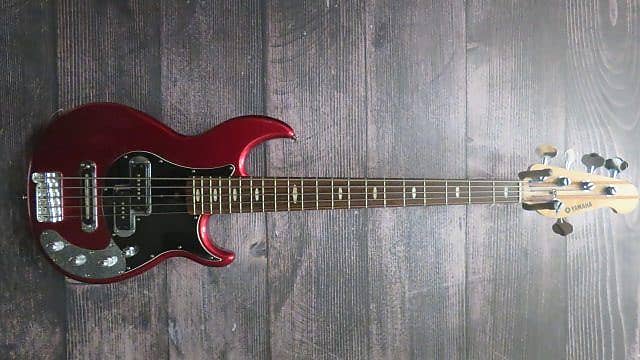 Yamaha BB-425X 5 String Bass