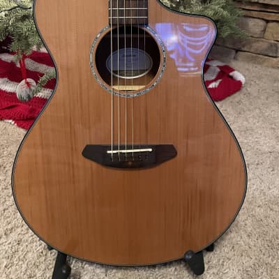 Breedlove Pursuit Concert Cutaway Acoustic/Electric Guitar image 2