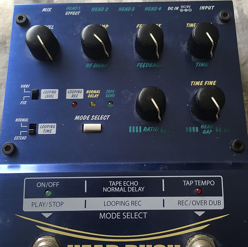 Akai E2 Headrush Delay/Looper | Reverb UK