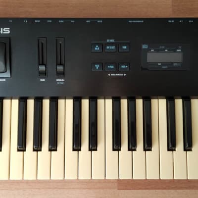 ALESIS QS6 64 Voice Expandable Synthesizer + Flash card & CD soft Q-Cards images image 4