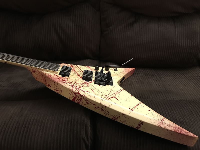 Washburn Vindicator HM Series Scott Ian Signature *RARE Blood Splatter V  Guitar* | Reverb Brazil