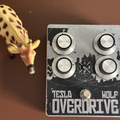 ギター JPTR FX TESLA WOLF fuzz overdrive Amazon.com: JPTR FX Tesla Wolf V2 Distortion Fuzz Guitar