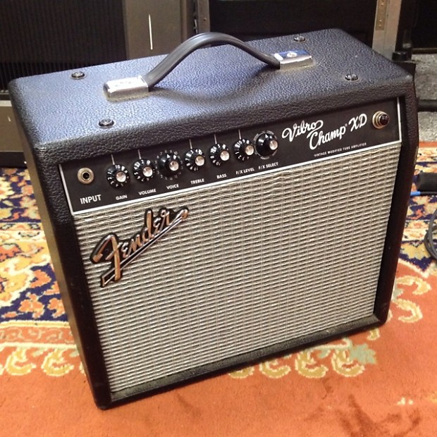 Fender Vibro Champ XD tube amplifier Price Drop