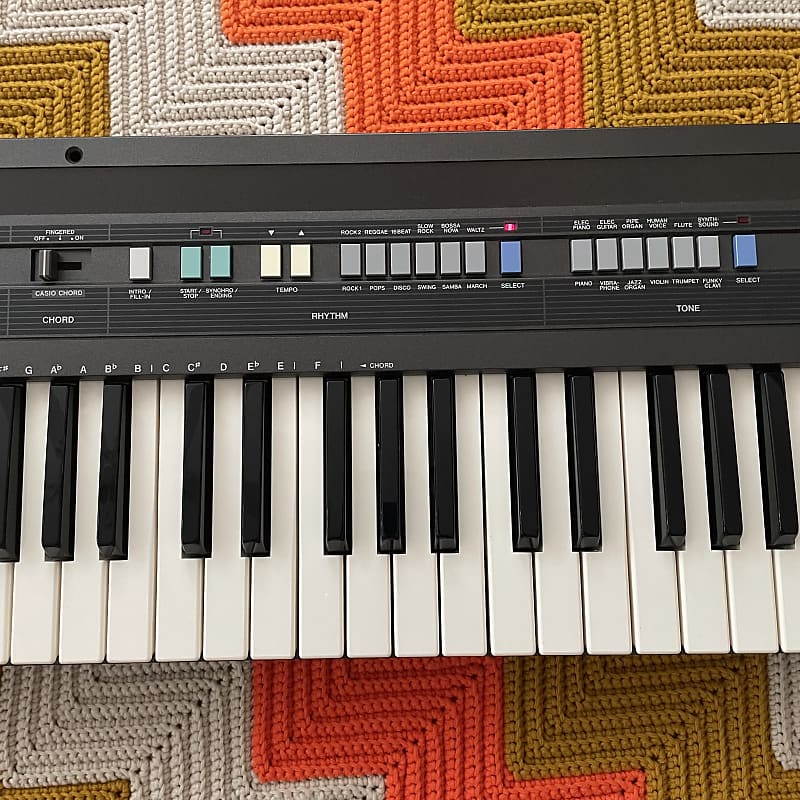 Casio Keyboard Synth - 1980’s Made in Japan 🇯🇵 - Killer 80’s M83 Tones! -  Mint Condition! - Nice Onboard Drums! -