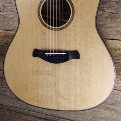 Taylor 517e Builder's Edition-Natural Top image 2