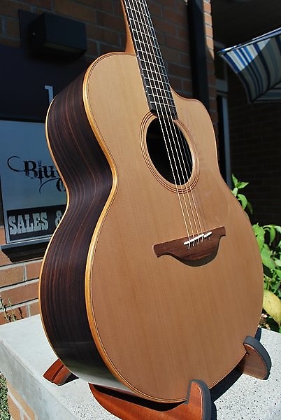 Lowden F25c