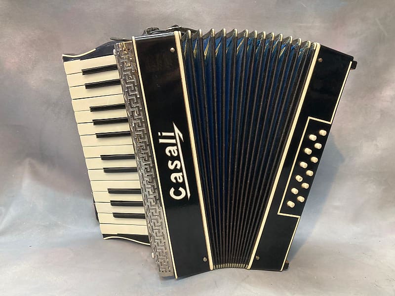 CASALI ACCORDION 2 REEDS