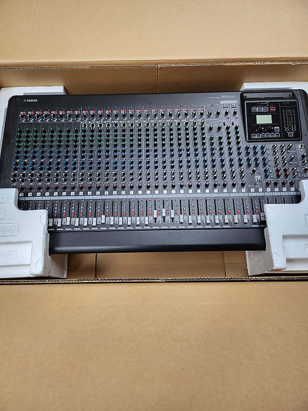 Yamaha MGP32X 32 Channel Analog Mixing Console 2014 - Black | Reverb