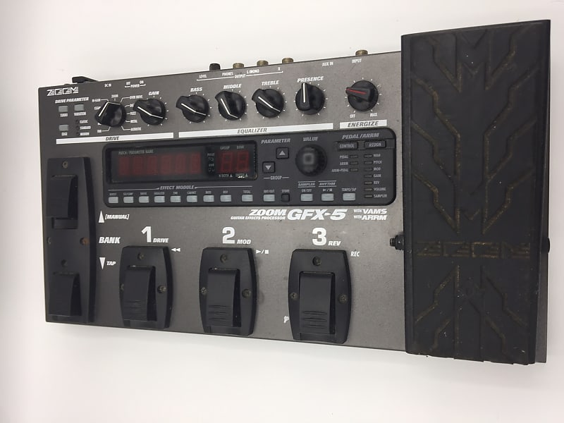 Zoom GFX5 Guitar Effects Processor Reverb
