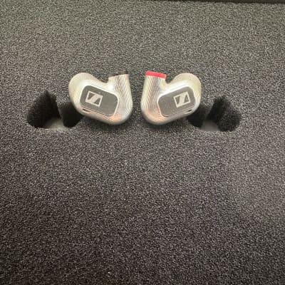 MINT - GENUINE Sennheiser IE900 In-Ear IEM Headphones image 3
