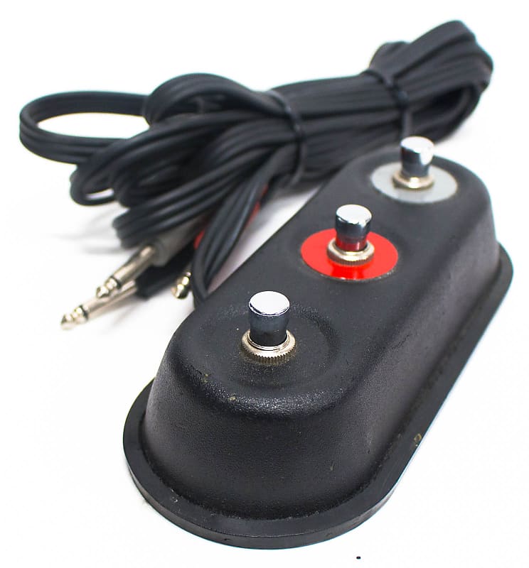 Roland FS-3 3-Button Footswitch for Jazz Chorus Amplifiers
