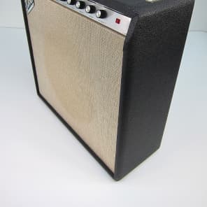 1965 Univox Amp U305R Thunderbolt (2) 6973's 1X15" Jensen Special Design all orig with footswitch image 2