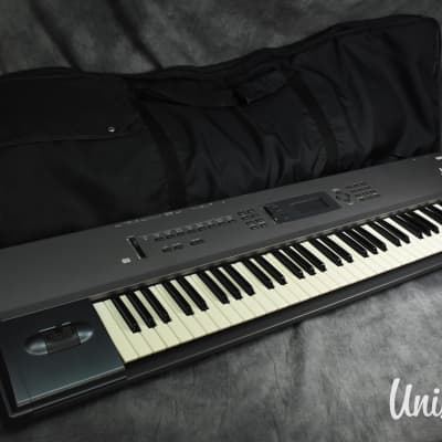 Korg N264 Music Workstation Synthesizer w/ Soft Case in Very Good