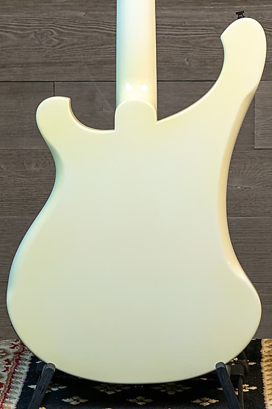 Rickenbacker ベース 4弦 ブラック/ホワイト Rickenbacker 4003 Bass Jetglo | Guitar Center