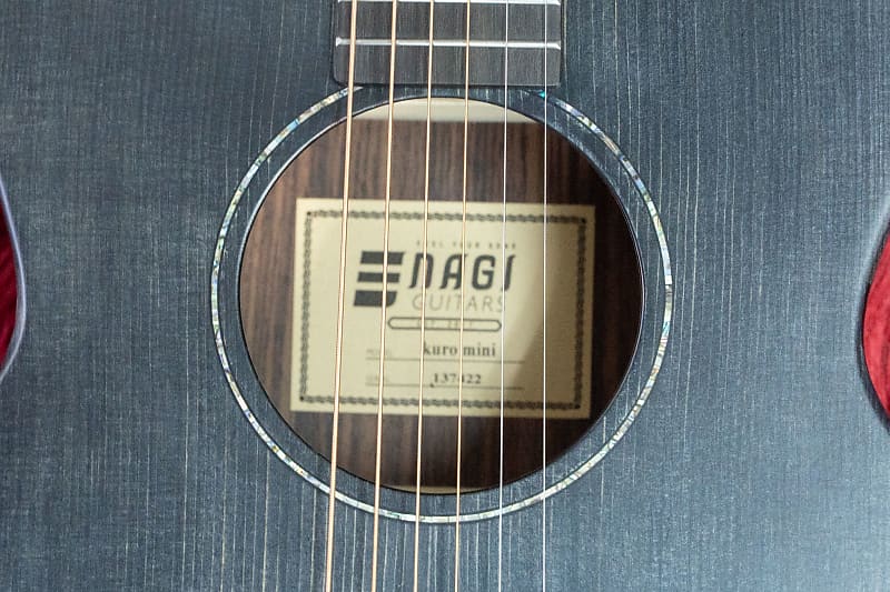 【new】NAGI GUITARS / kuro mini 【横浜店】