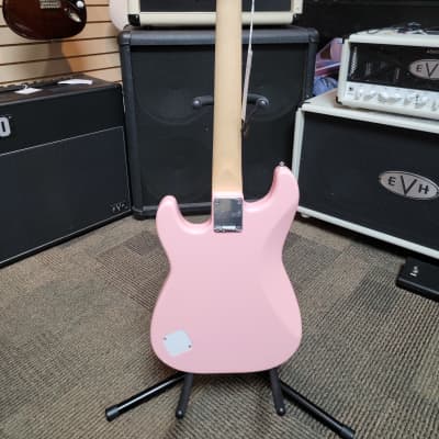 Squier Mini Stratocaster V2 with Laurel Fretboard - Pink image 2