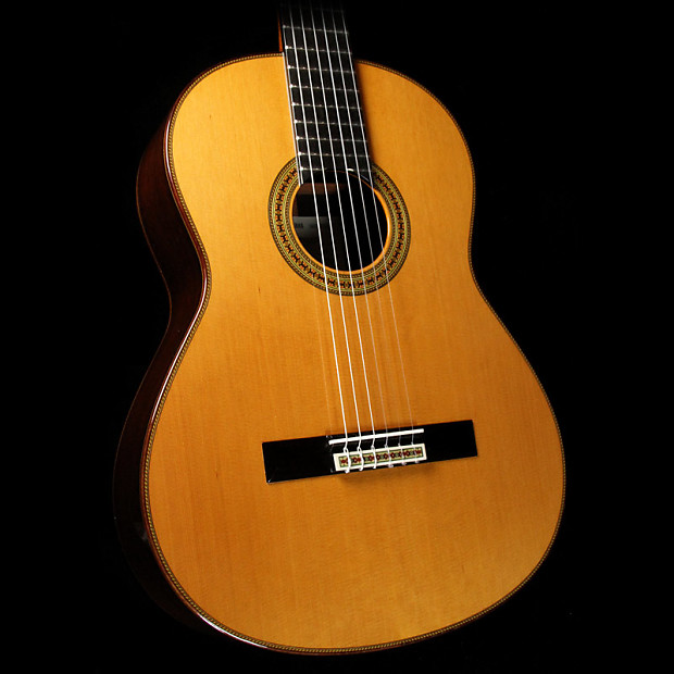 Yamaha GC42C Handcrafted Classical Guitar Natural image 1