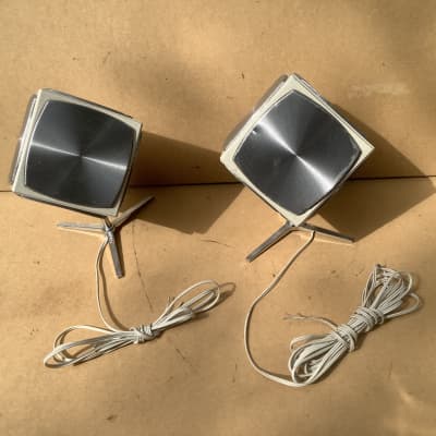 Grundig Audiorama 700 hifi cube vintage speakers / amazing design image 6