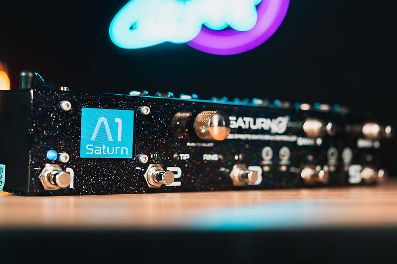 Saturn Pedals - Supernova - Galactic Black - Advanced Effects