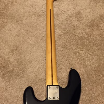 Squier Classic Vibe 70’s Precision Bass image 8