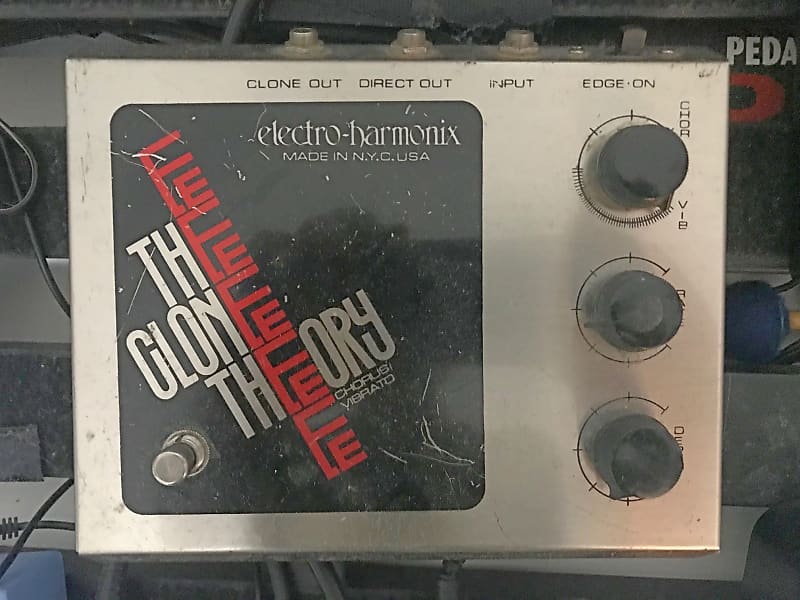 美品　Electro-Harmonix THE CLONE THEORY Electro-Harmonix Clone Theory | Reverb Canada