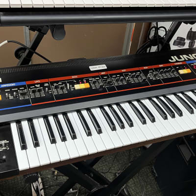 Roland Juno-60 61-Key Polyphonic Synthesizer 1982 - 1984 - Black