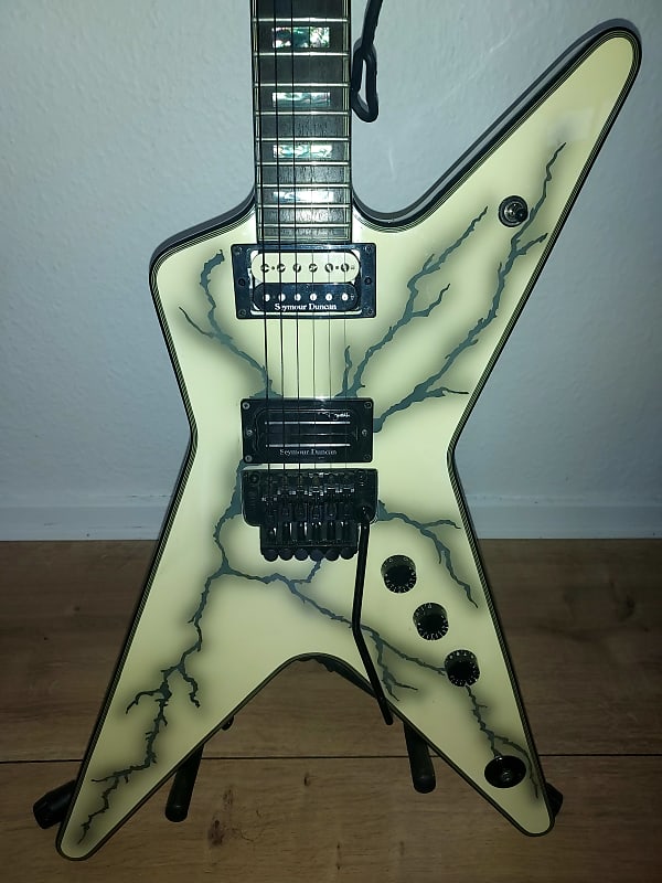 Washburn Funky Munky Whitebolt 2008 - Whitebolt | Reverb