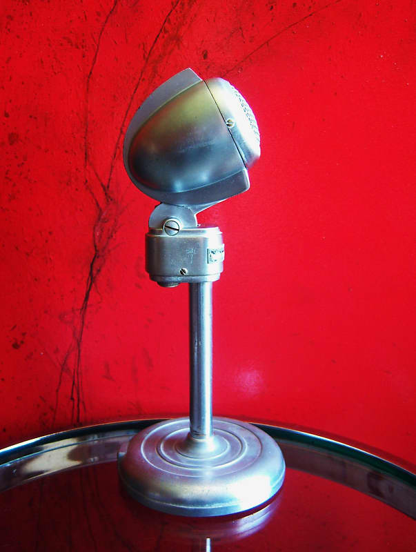Vintage 1940's Turner 22D dynamic microphone High Z satin