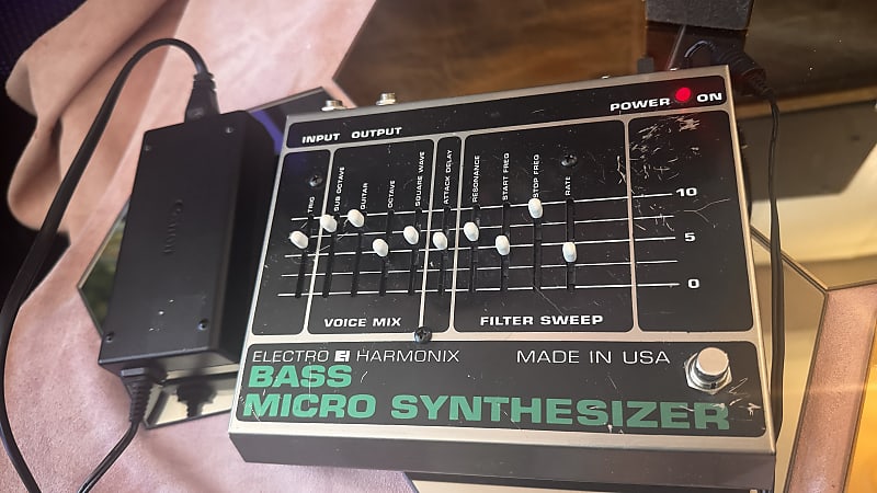 Electro-Harmonix Bass Micro Synthesizer