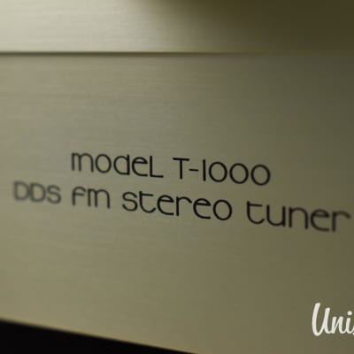 Accuphase T-1000 DDS Stereo FM Tuner in Excellent Condition image 6
