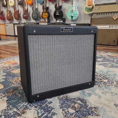 Fender Blues Junior 15-Watt 1x12