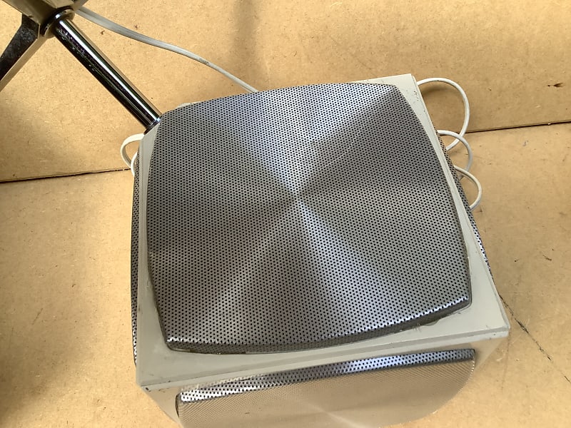 grundig audiorama 700 cube speakers 【公式通販】