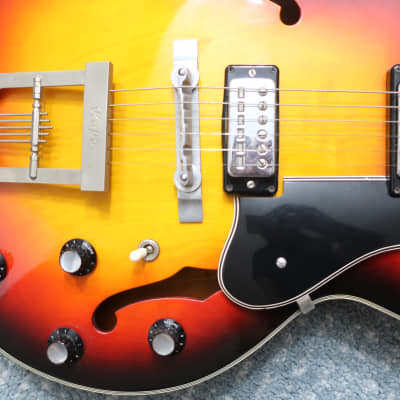 Vintage 1960s Kappa Continental Hollow Body Guitar Sunburst Finish Original No Case 335 Style Original Bigsby Bridge image 4