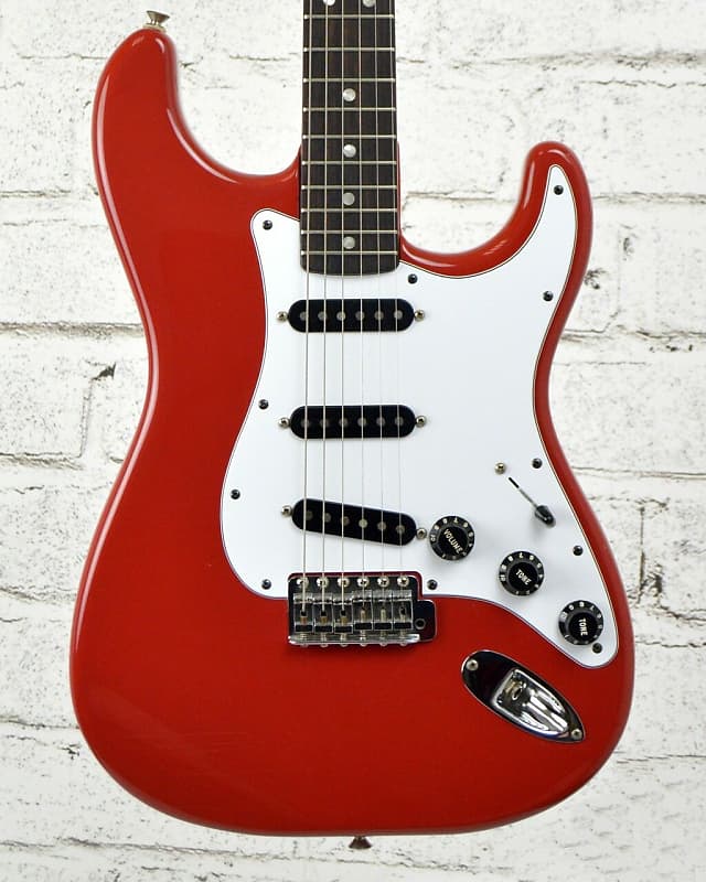 Vintage 1979 USA Made Fender Guitar International Series Stratocaster Moroccan Red w/ OHSC image 1