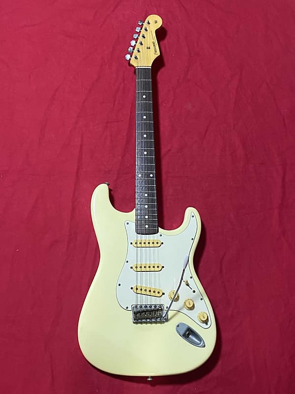 Fernandes FST-50 White Japan Vintage 1980's Electric Guitar