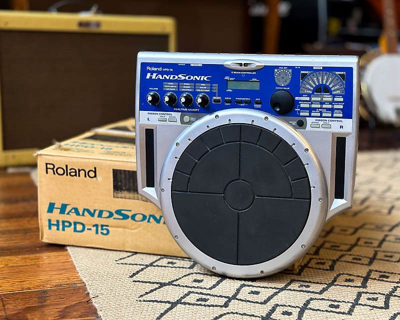 DJ機材 Roland HandSonic HPD-15 Roland HPD-15 HandSonic Digital Hand Percussion Controller
