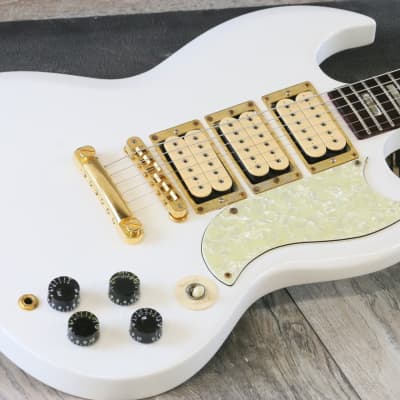 Vintage! 1974 Gibson SG3 Deluxe Triple Pickup White Pearl Refinish + OHSC image 2